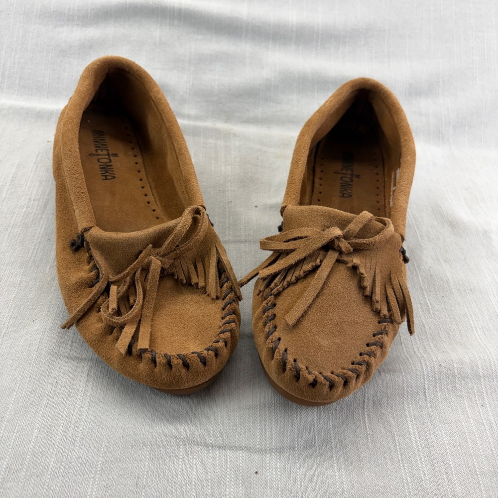 Minnetonka Moccasin Women Size 7 Kilty Fringe Brown Suede Flat 403